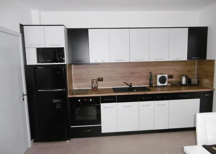 жекови Διαμέρισμα *